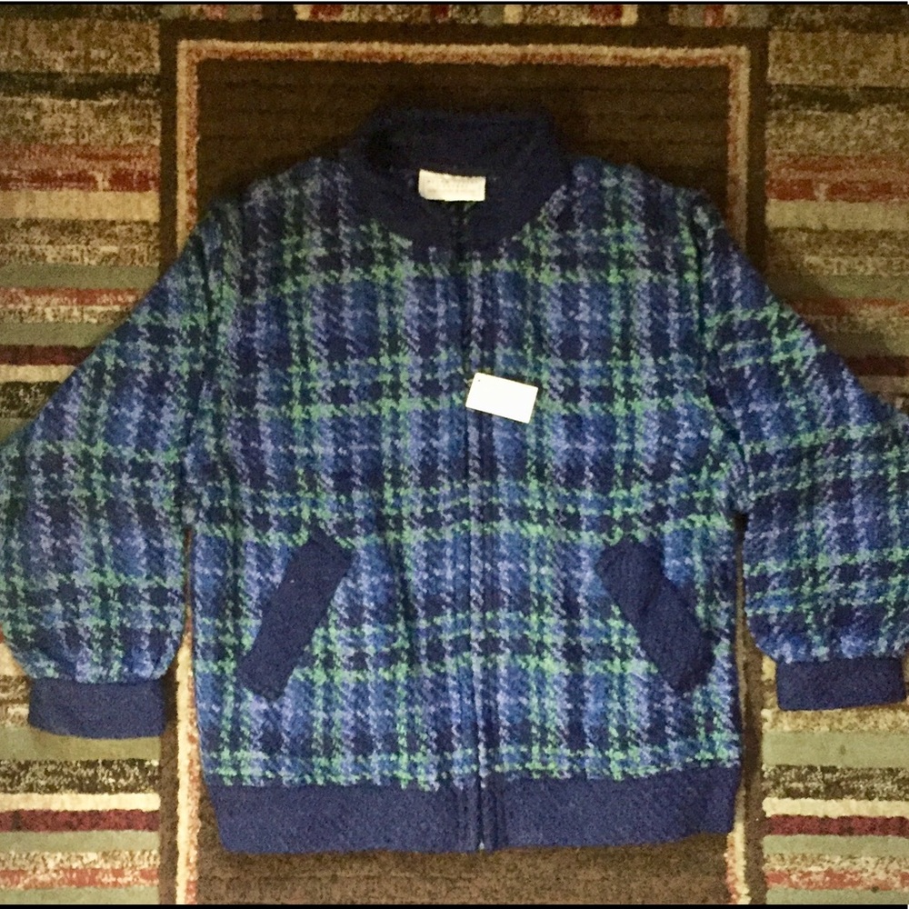 Woman’s Boyne Valley Weavers Sweater Jacket Vest